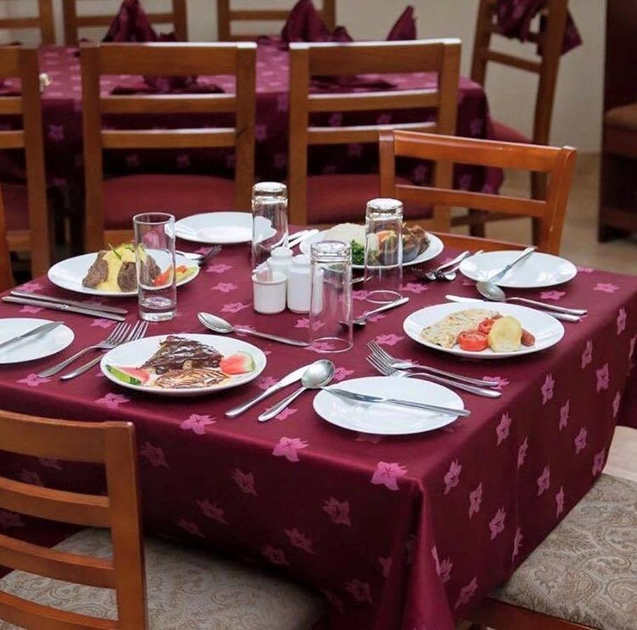 Regency Park Hotel Dar es Salaam Exteriör bild